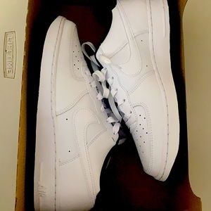 Nike Air Force 1 Shoes 
Size 7Y